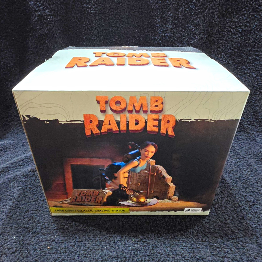 Crystal Dynamics Tomb Raider Lara Croft PVC Figurine Statue Matte Boxed